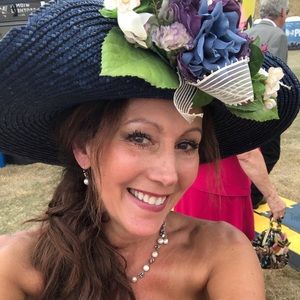 Meet your Posher, Carla